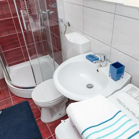Apartman Pale *