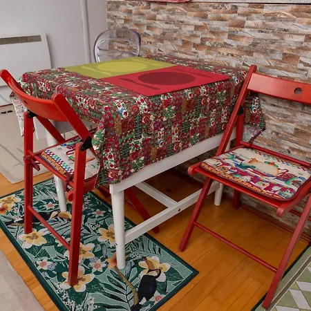 Apartman Pale *